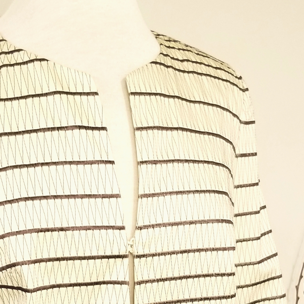 EUC Talbots Blazer Jacket. Lightweight. - Picture 4 of 7